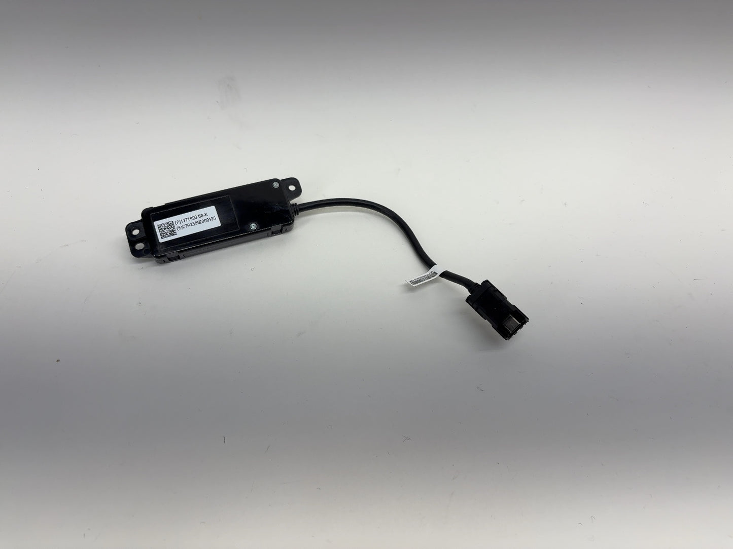 2025 Tesla Model 3 Highland Glove Box Usb Module 1771993-00-K