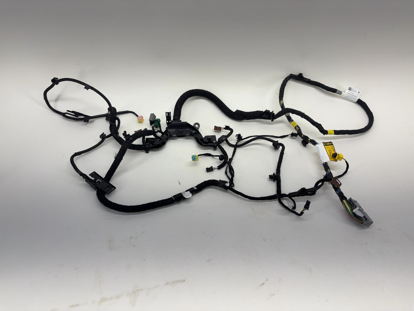 2026 Tesla Model Y Juniper Front Left Driver Seat Harness 1897333-18-D