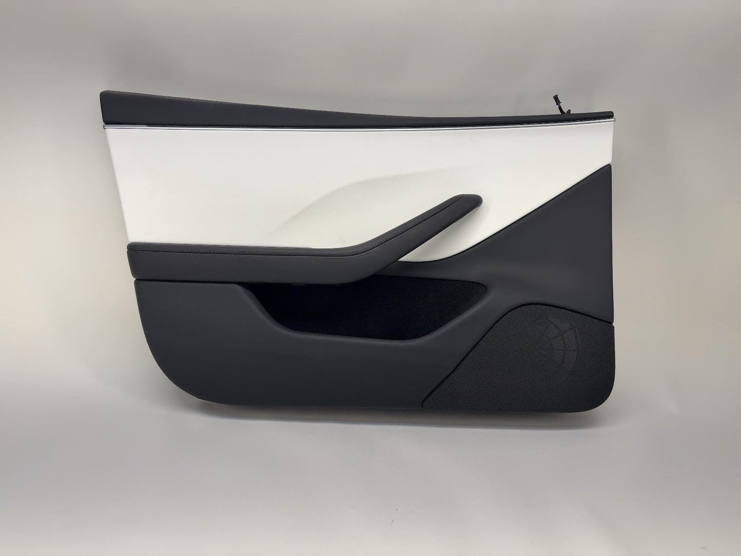 2025 Tesla Model 3 Highland Front Left Door Panel 1776732-20-E