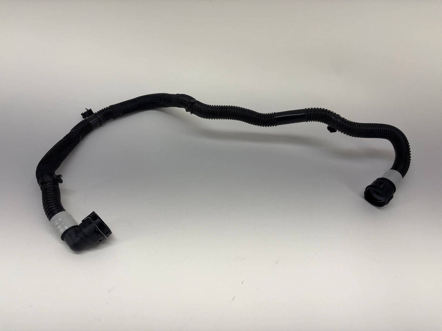 2025 Tesla Model 3 Highland Rear Drive Unit Inverter To Oil Cooler Hose 1077585-00-F