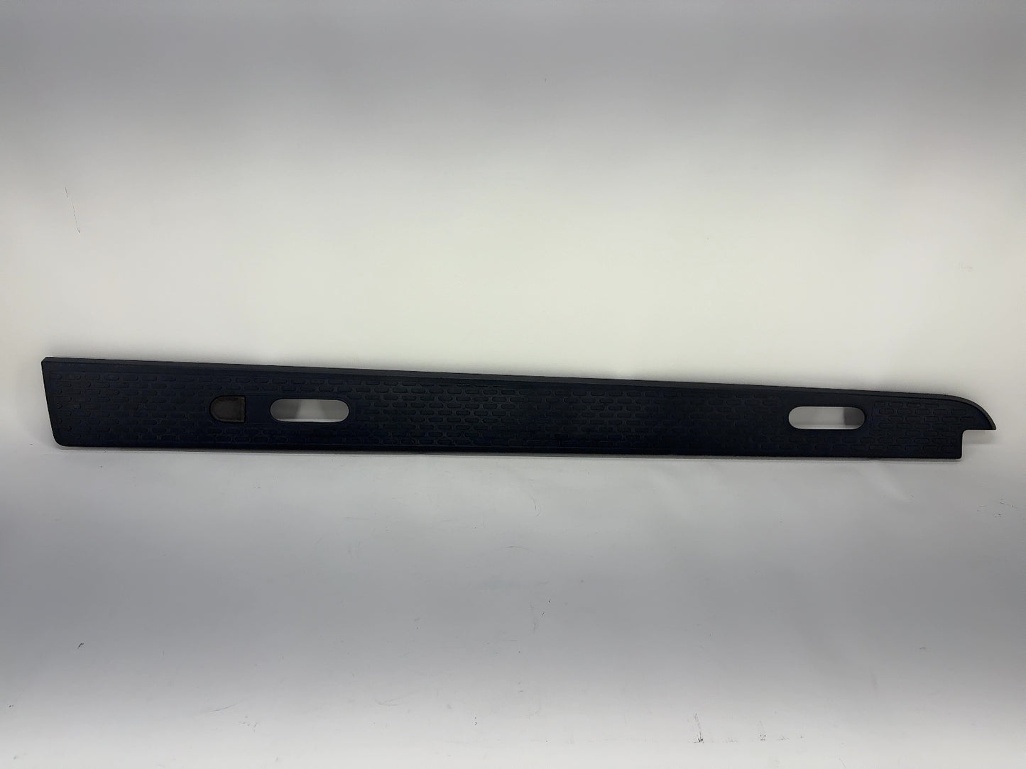 2022 Rivian R1T Bed Upper Trim Right PT00000357-M