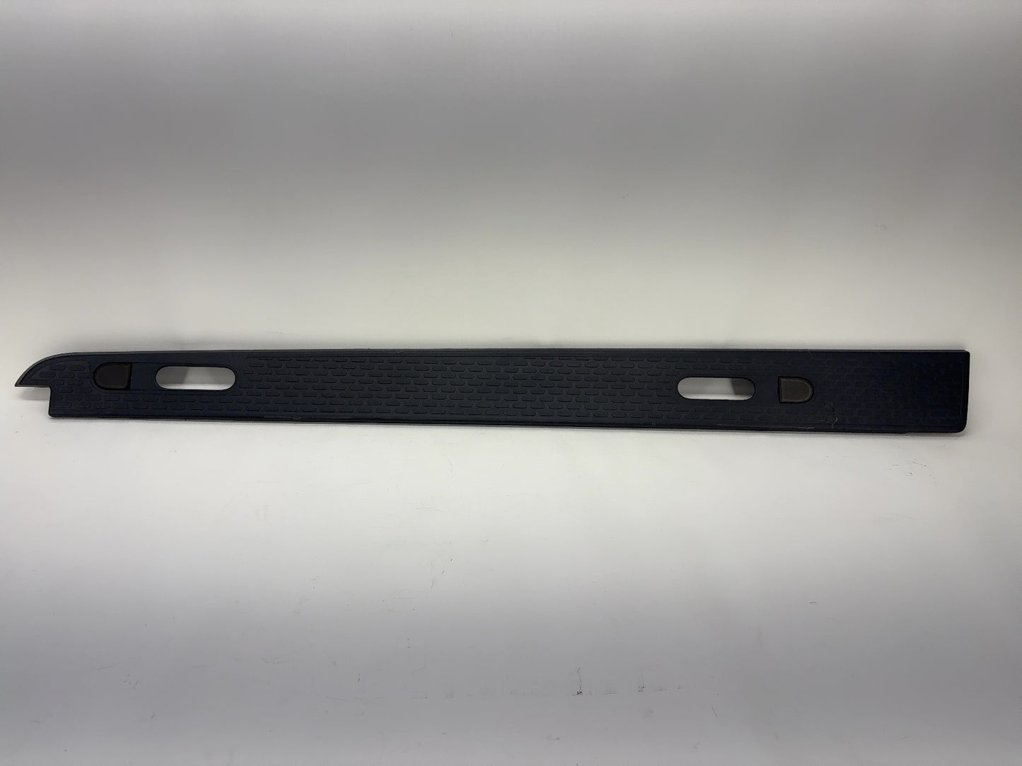 2022 Rivian R1T Bed Upper Trim Left PT00000355-M