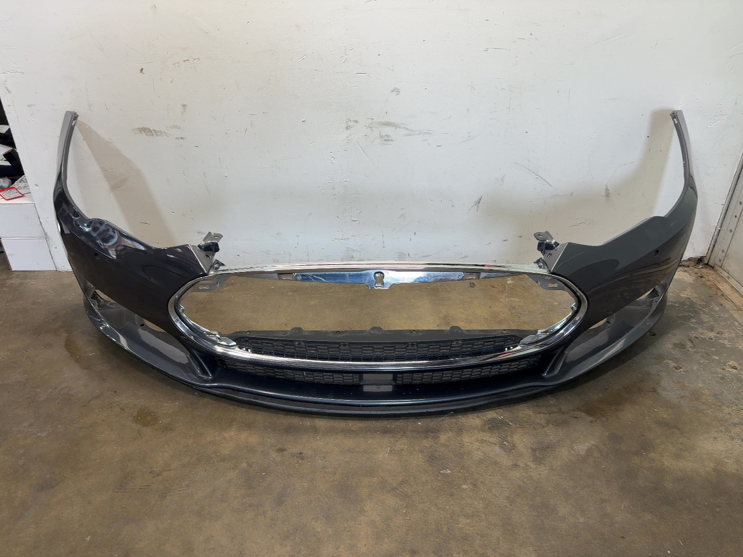 2015 Tesla Model S Front Fascia 1068760-00-A
