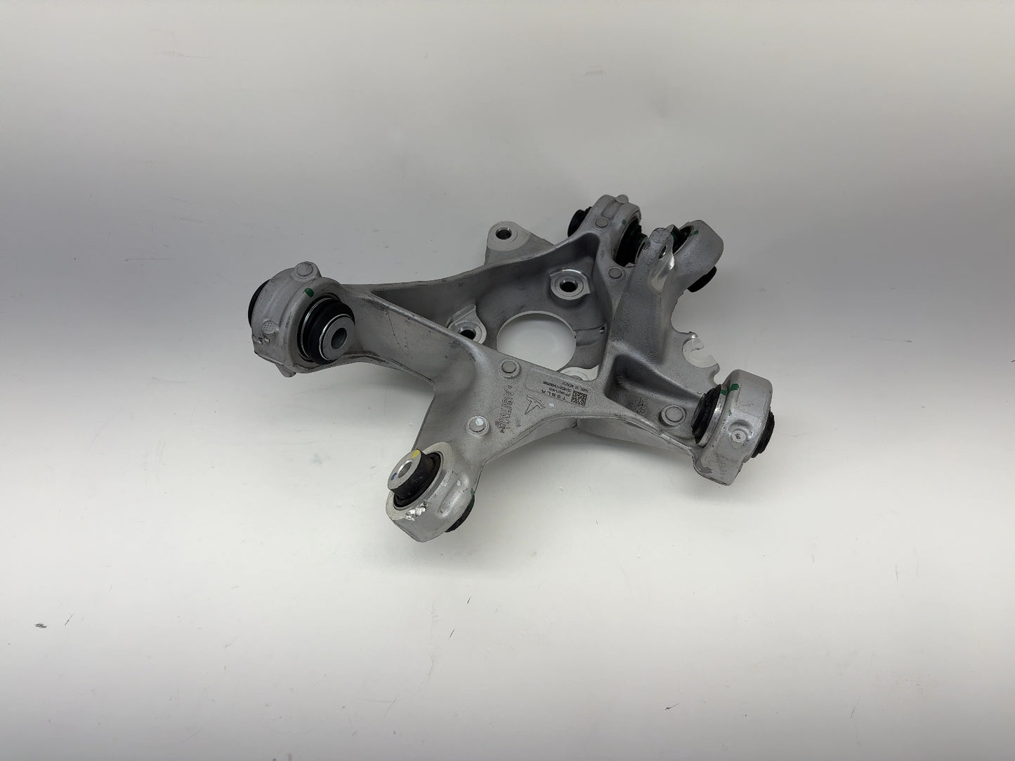 2024-2025 Tesla Model 3 Highland Rear Left Knuckle 1344411-10-D