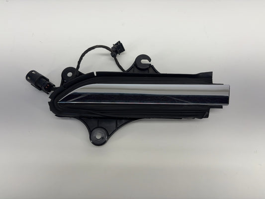 2018-2020 Tesla Model X Front Left Door Handle 1035418-00-E