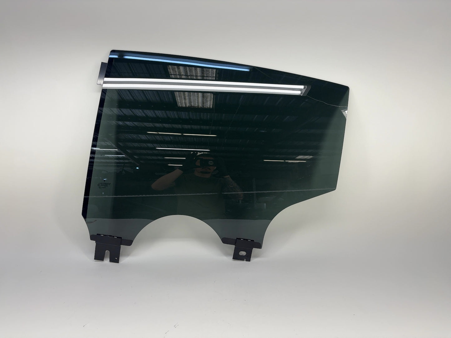 2016 Tesla Model X Rear Left Door Glass 1052717-00-D