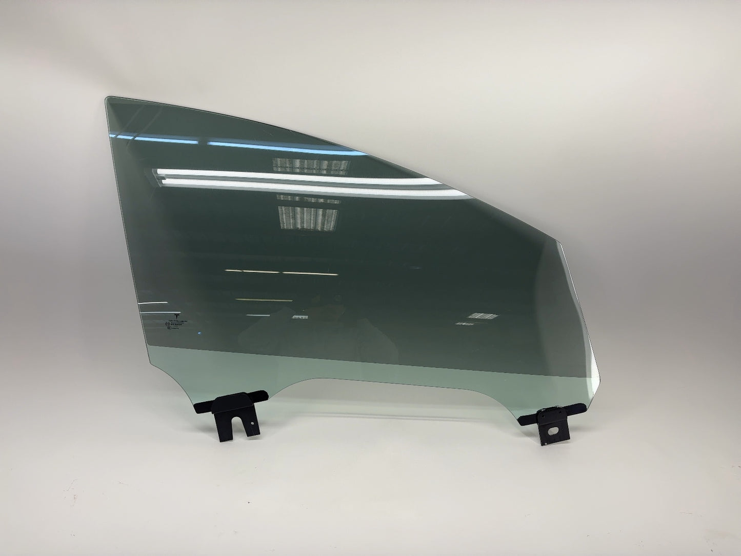 2017 Tesla Model X Front Right Door Glass 1028823-00-G