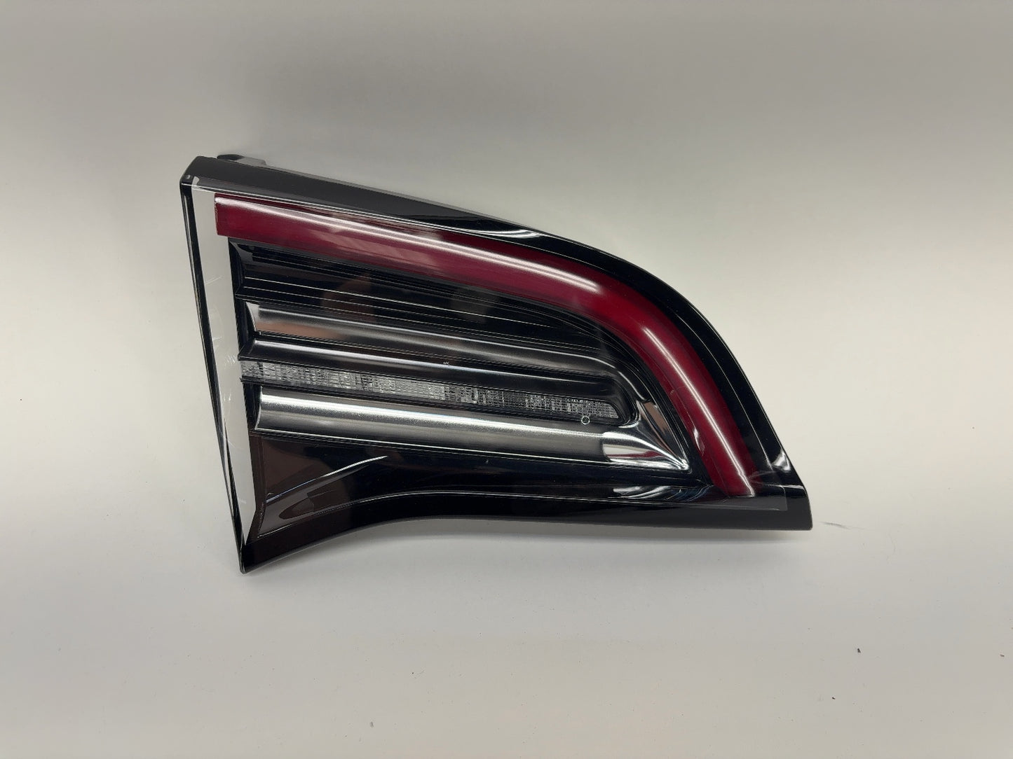 2021-2022 Tesla Model 3 Tail Lamp Liftgate Trunk Left 1077401-00-G