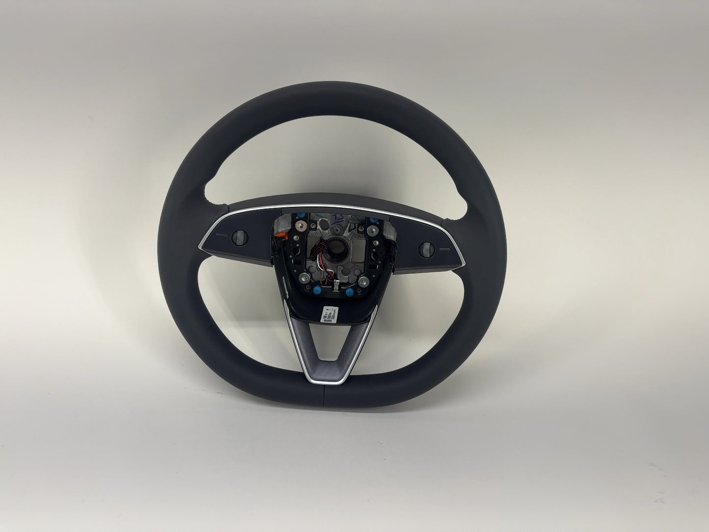 2025 Tesla Model 3 Highland Steering Wheel Pur Leather 1735339-00-G