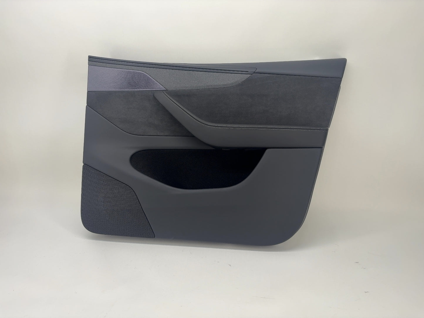 2026 Tesla Model Y Juniper Front Right Door Panel 3643295-51-G