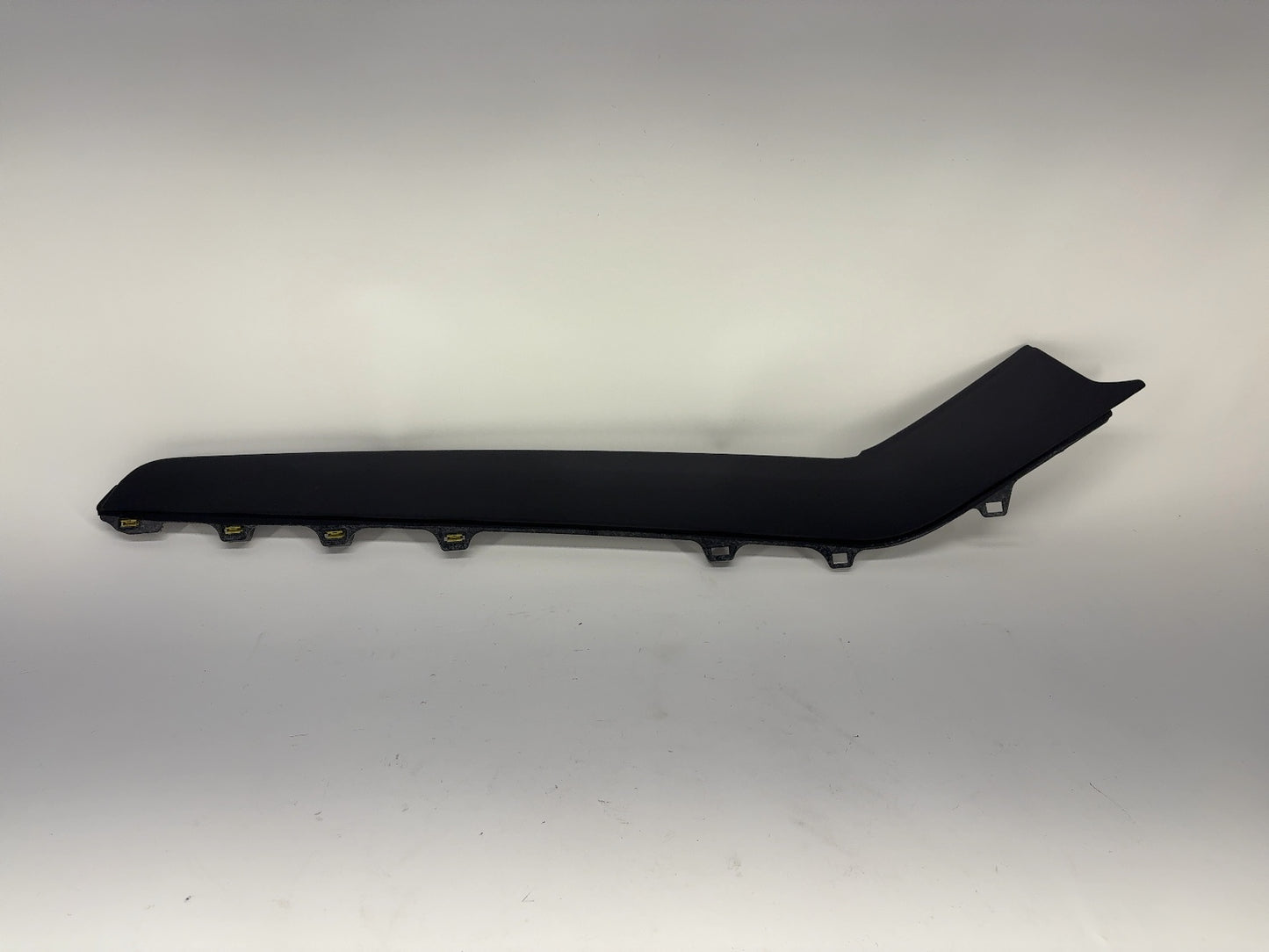 2025 Tesla Model 3 Highland Center Console Right Hockey Stick Trim 1714487-20-F