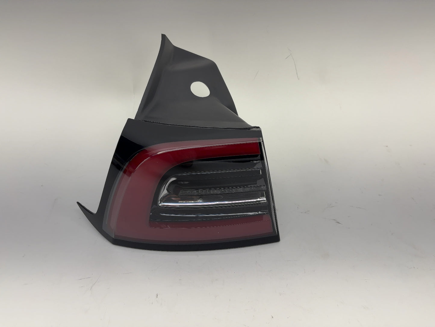 2021-2023 Tesla Model 3 Left Tail Lamp Quarter Mounted 1077397-00-H