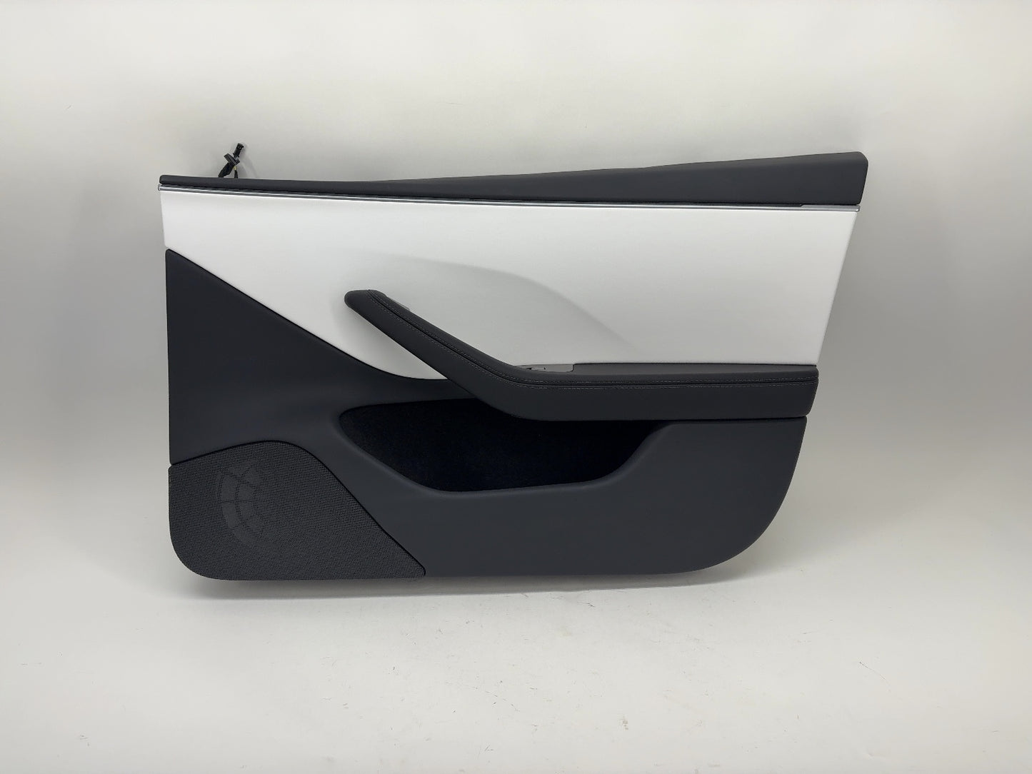 2025 Tesla Model 3 Highland Front Right Door Panel 1776743-20-E