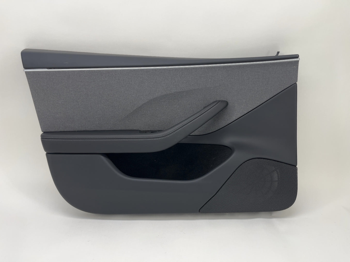 2025 Tesla Model 3 Highland Front Left Door Panel 1776730-20-E