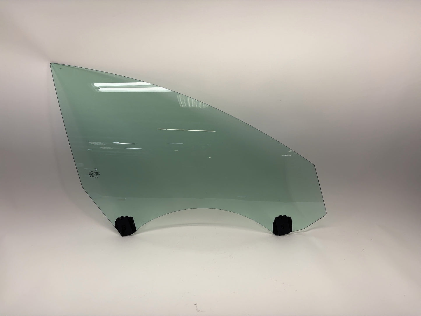 2021-2023 Tesla Model 3 Front Right Door Glass Laminated 1568569-00-C