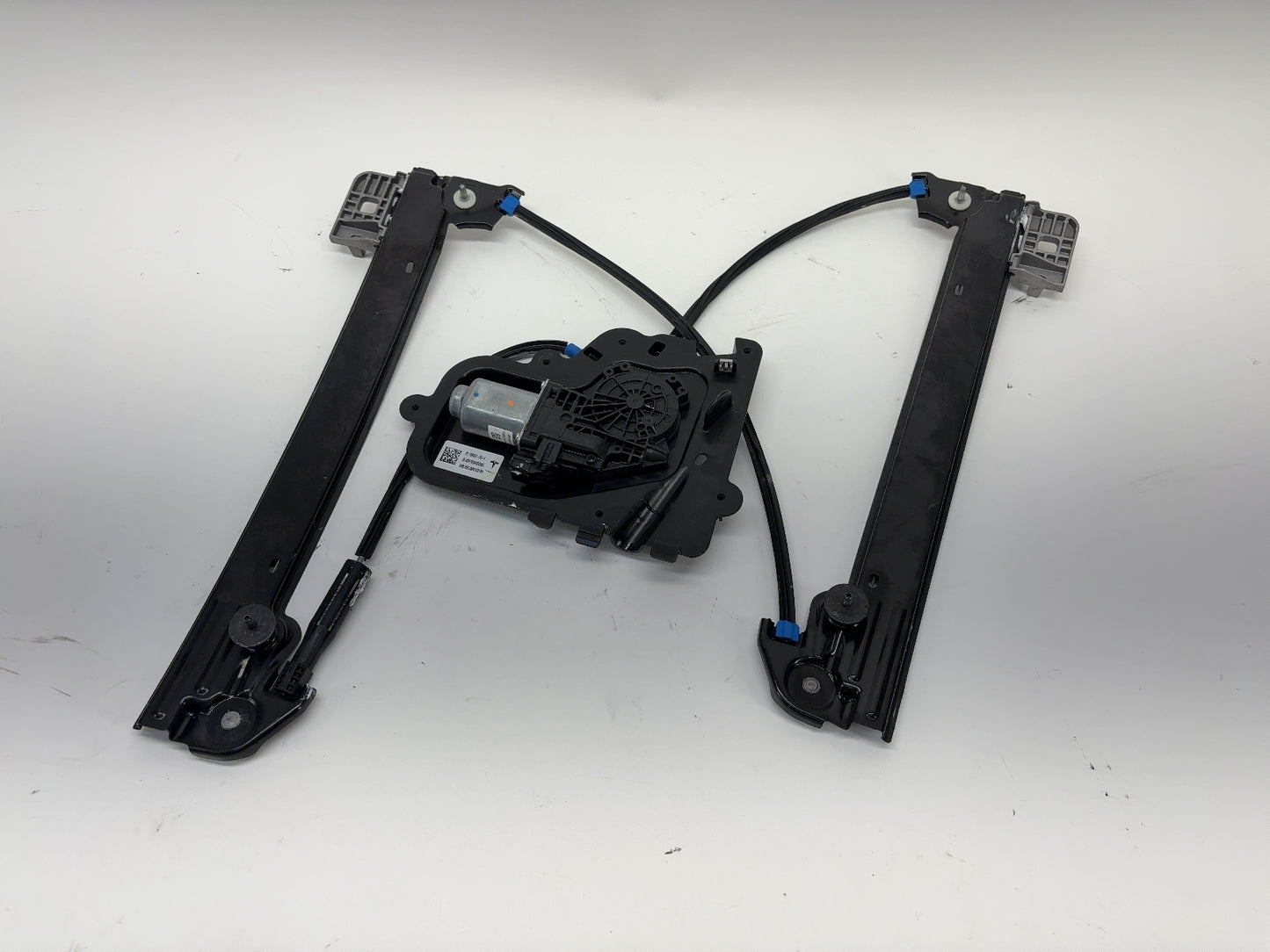 2017-2018 Tesla Model 3 Front Right Door Window Regulator 1096621-00-F