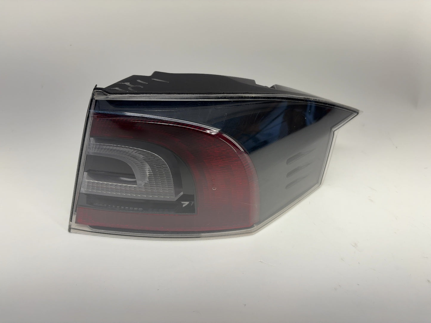 2015 Tesla Model S Right Tail Lamp 6005919-00-D