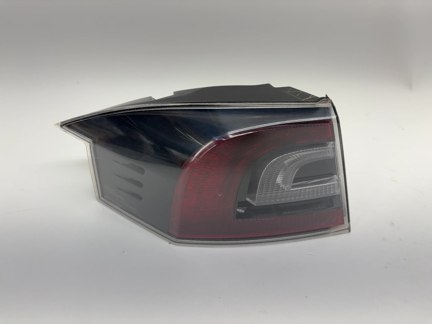 2013 Tesla Model S Tail Lamp Rear Bodyside Left 6005918-00-C
