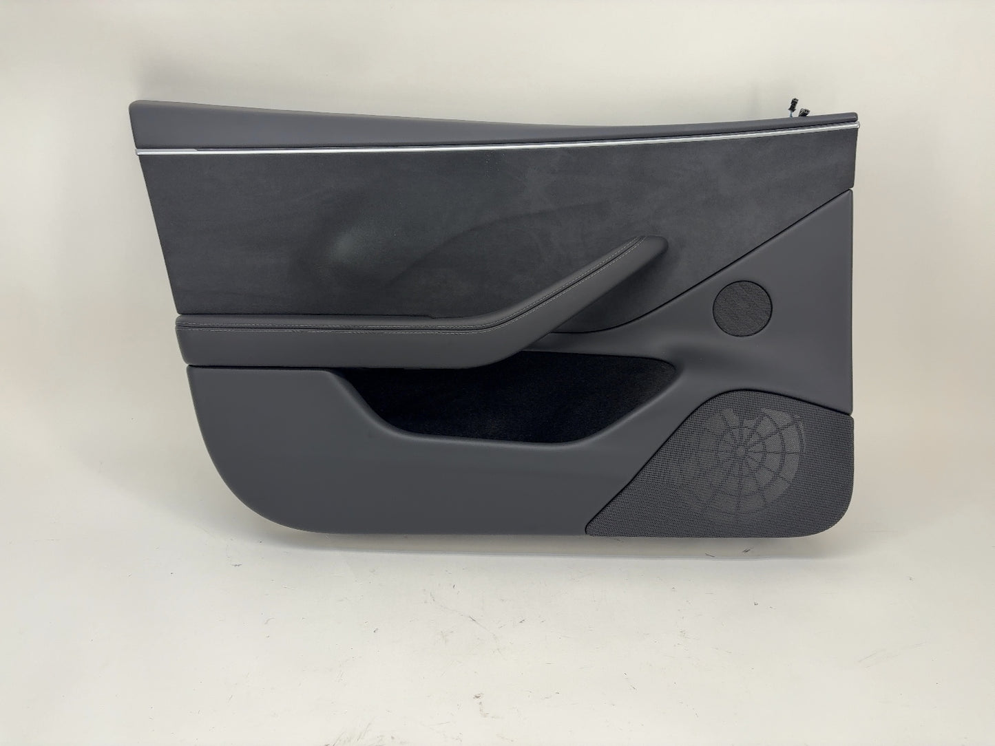 2025 Tesla Model 3 Highland Front Left Door Panel 1776732-20-E