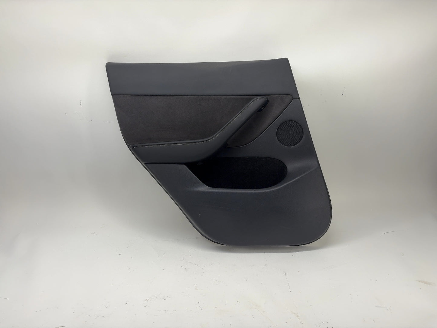2022 Tesla Model Y Rear Left Door Panel 1697296-01-F