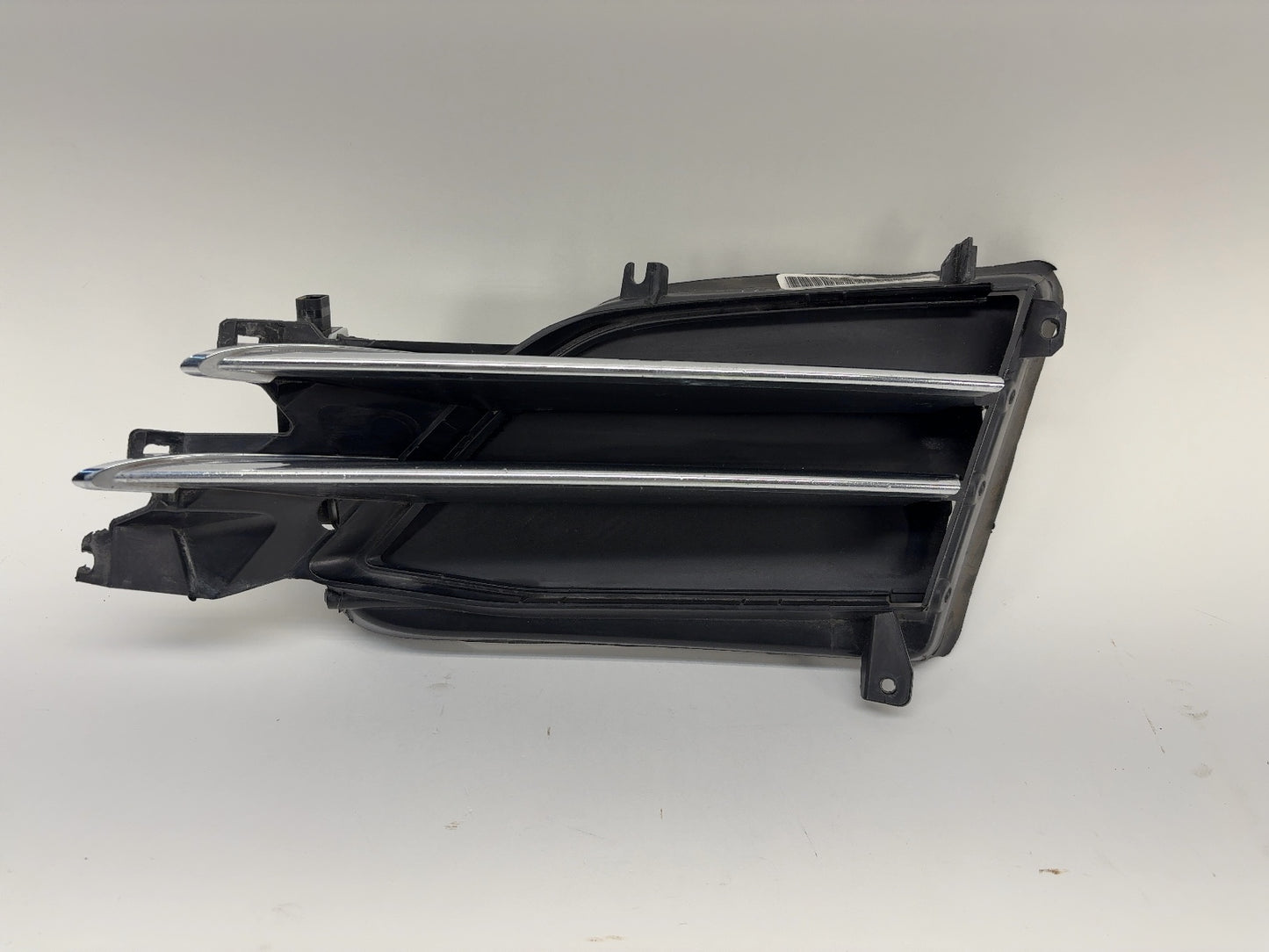 2019 Tesla Model S Left Active Louvre 1057851-00-J