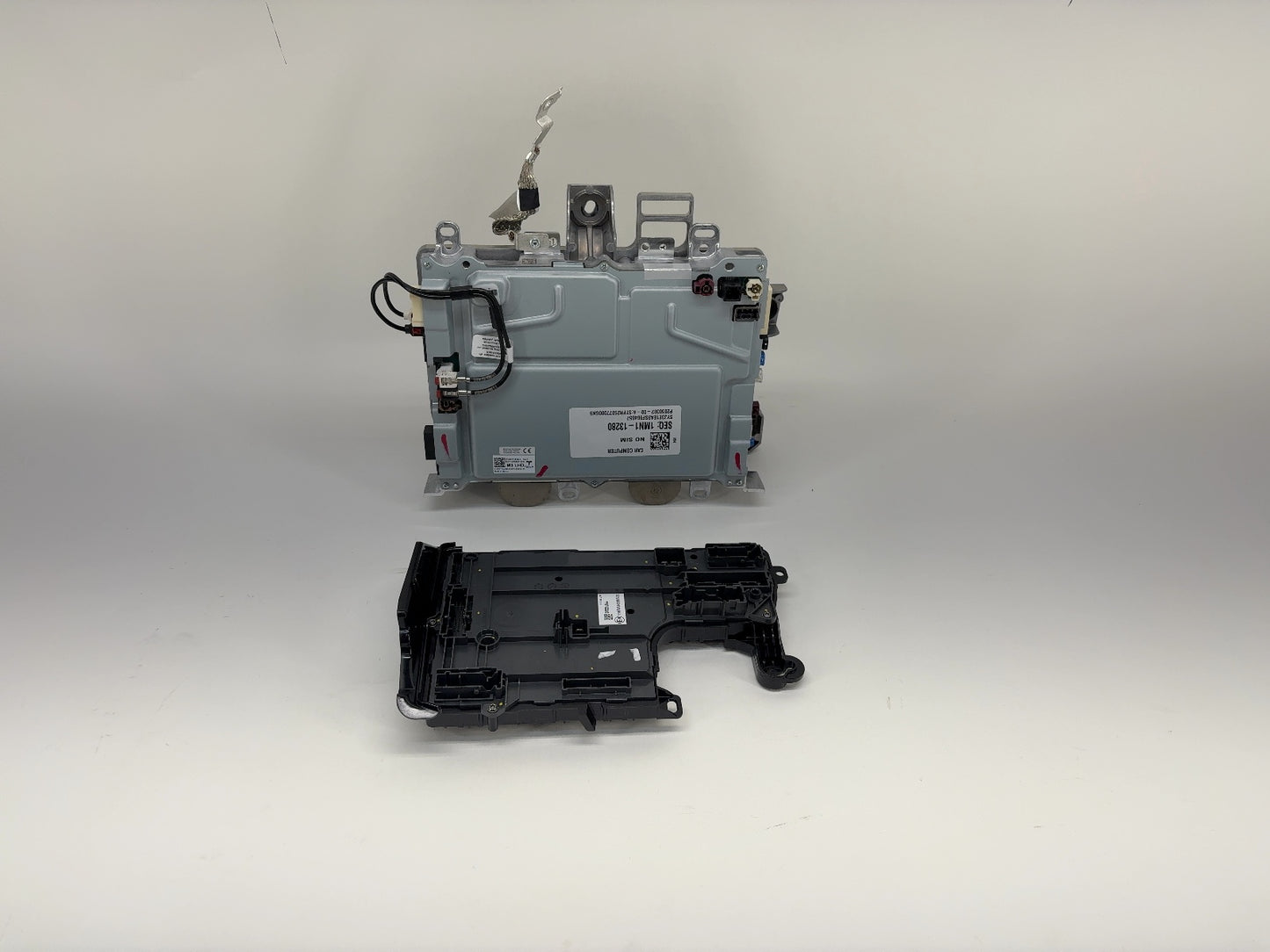 2025 Tesla Model 3 Highland Car Computer With Left Vc Controller 2001418-00-E