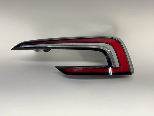 2024-2025 Tesla Model 3 Highland Tail Lamp Liftgate Trunk Right 1691500-00-F
