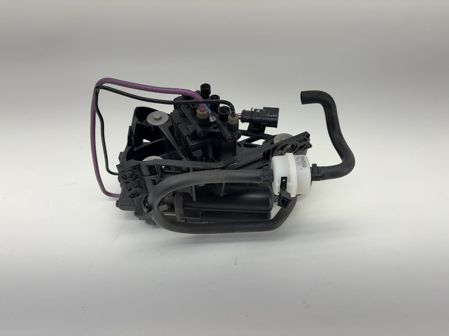 2019-2021 Tesla Model X Air Compressor Assembly 1027911-00-H