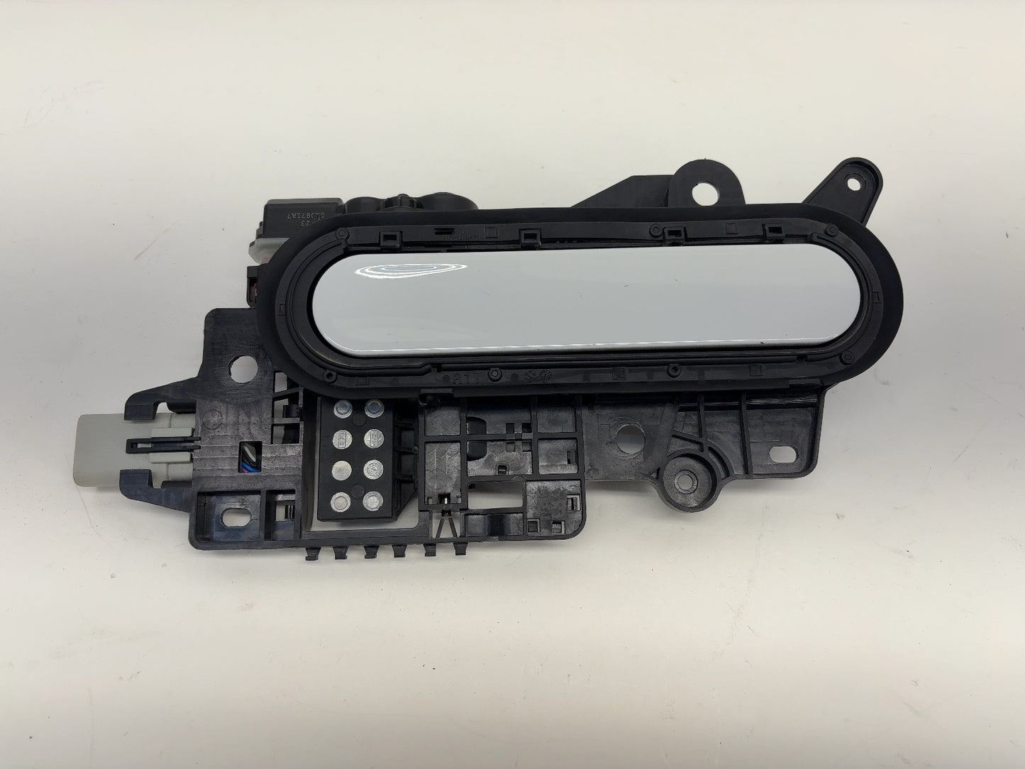 2023 Rivian R1T Front Left Door Handle PT00002453-L