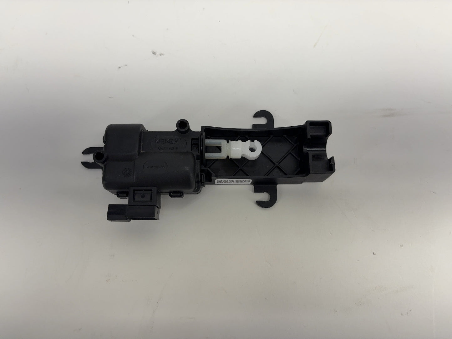 2020 Tesla Model X Front Right Door E Release Actuator 1115333-00-B