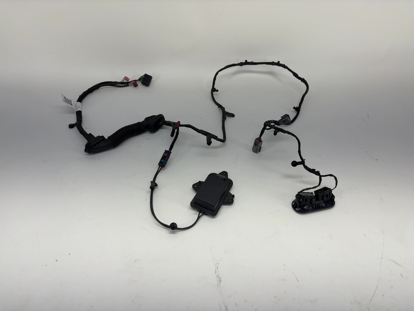 2023 Rivian R1S Liftgate Lower Harness PT00623962-A