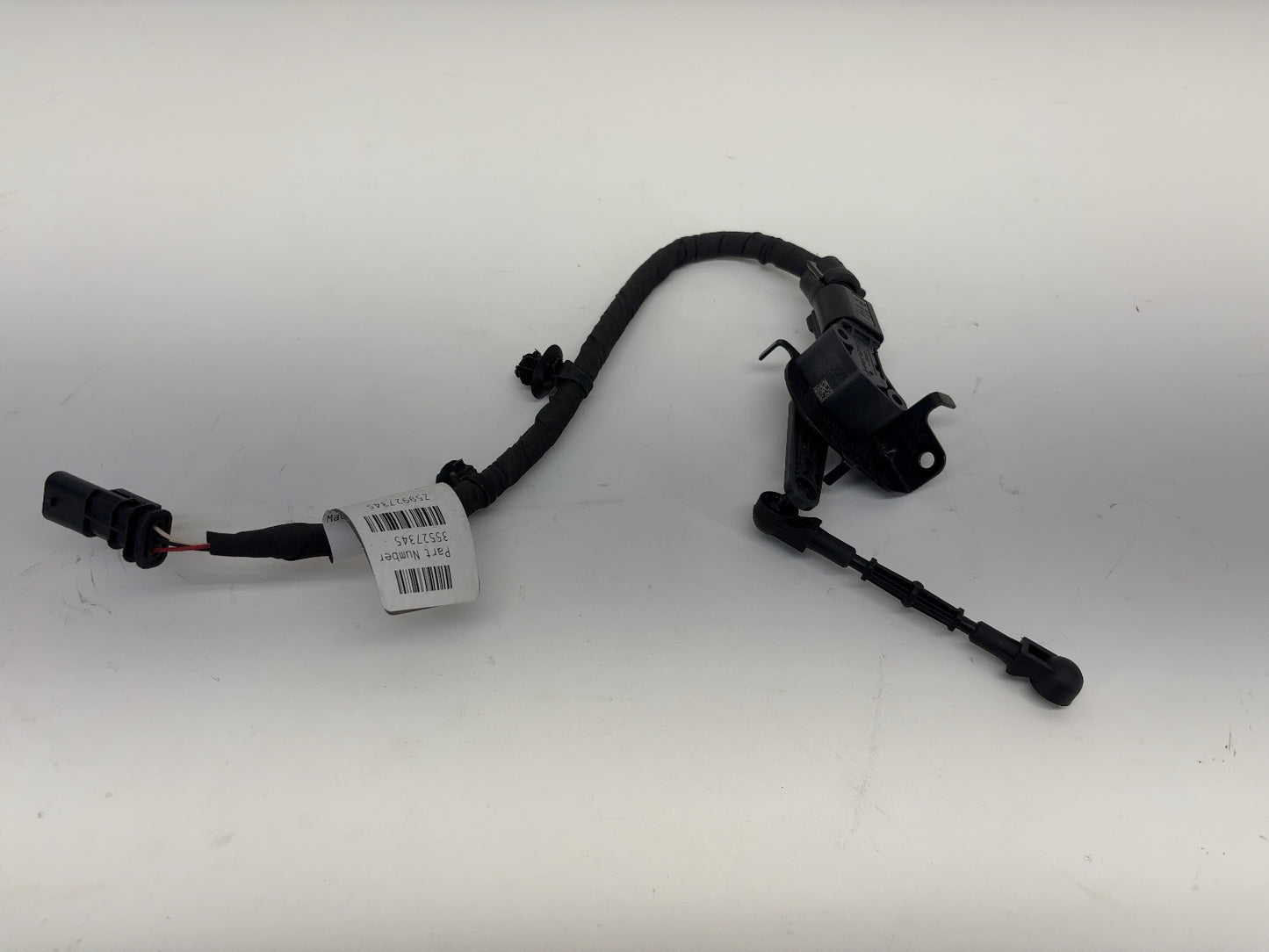 2023 Rivian R1S R1T Front Left Ride Height Sensor PT00039807-D
