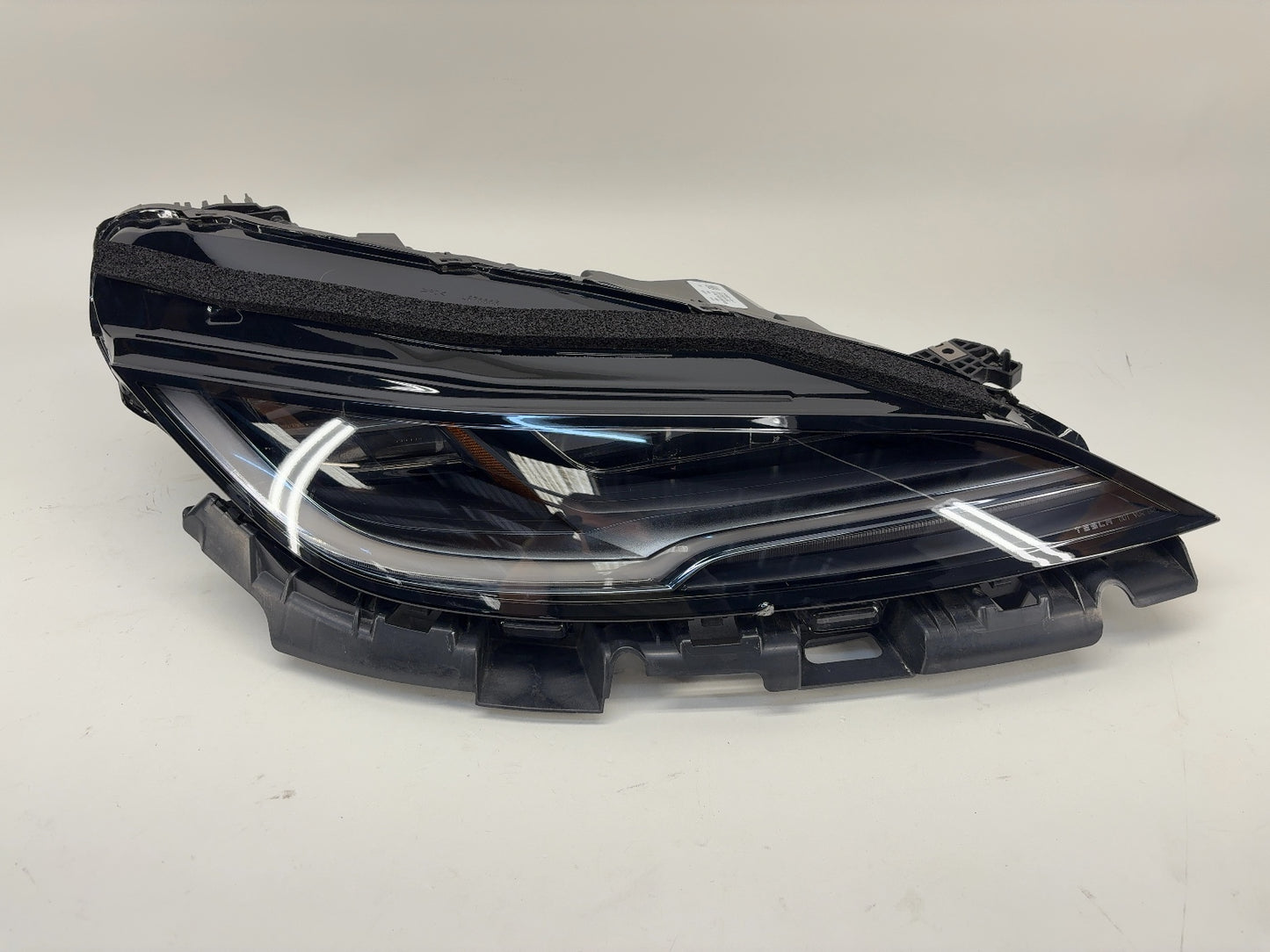 2025 Tesla Model 3 Highland Right Headlamp 1694087-00-H