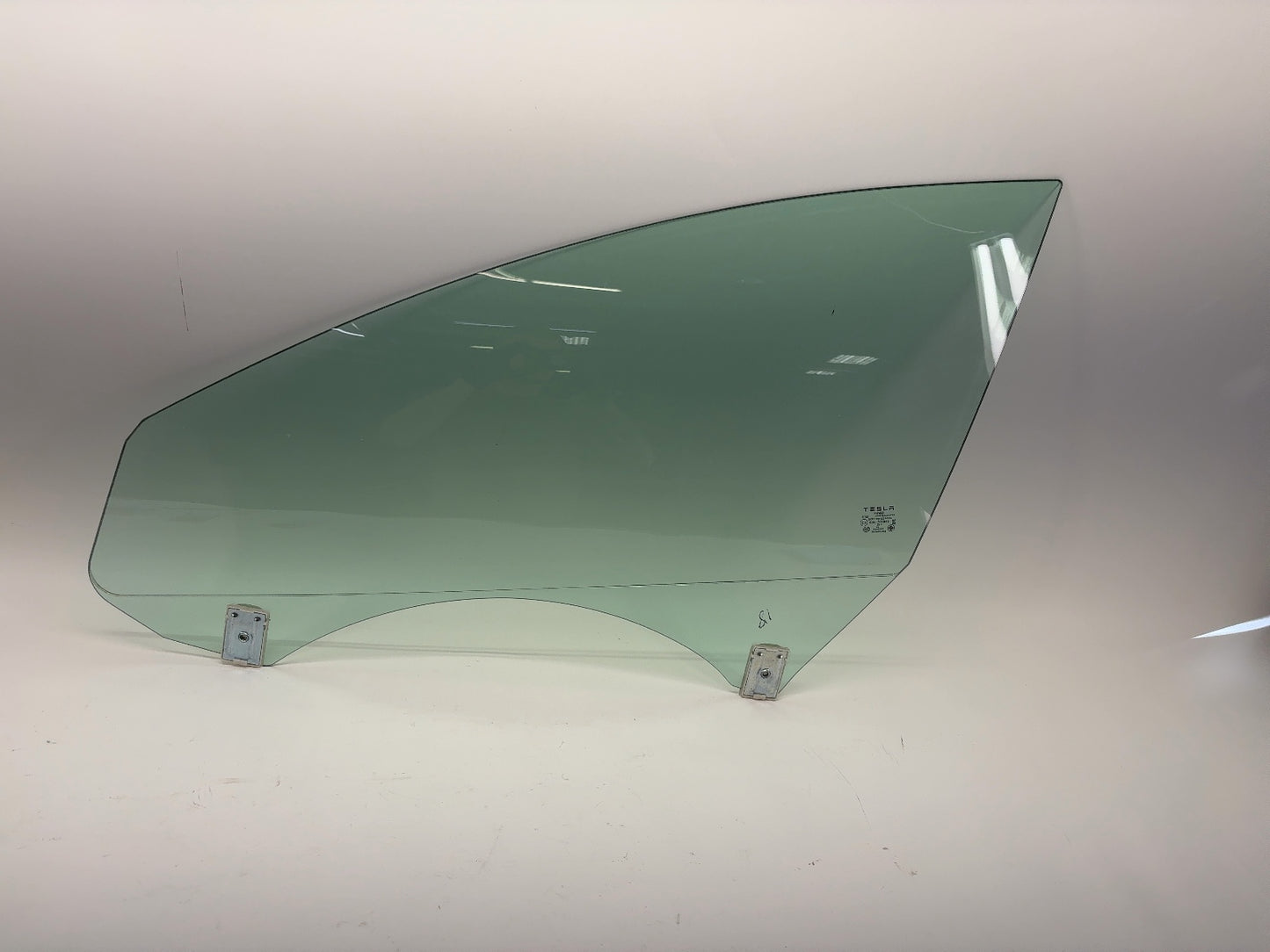 2024-2025 Tesla Model 3 Highland Front Left Door Glass Laminated 1768719-00-D