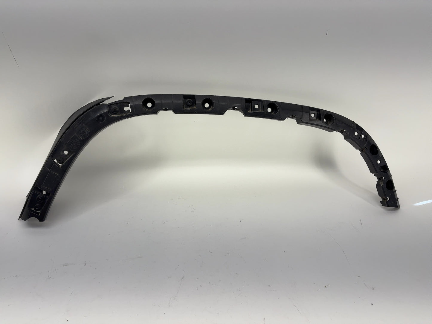 2023 Rivian R1T Rear Left Fender Bracket PT00003209-H