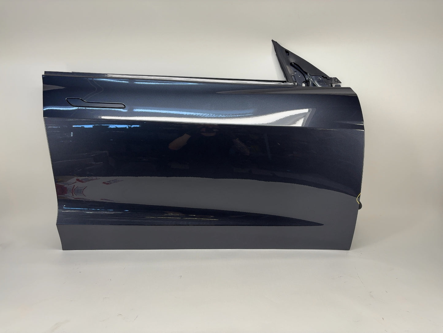 2024-2025 Tesla Model 3 Highland Front Right Door Shell 1751846-E0-A
