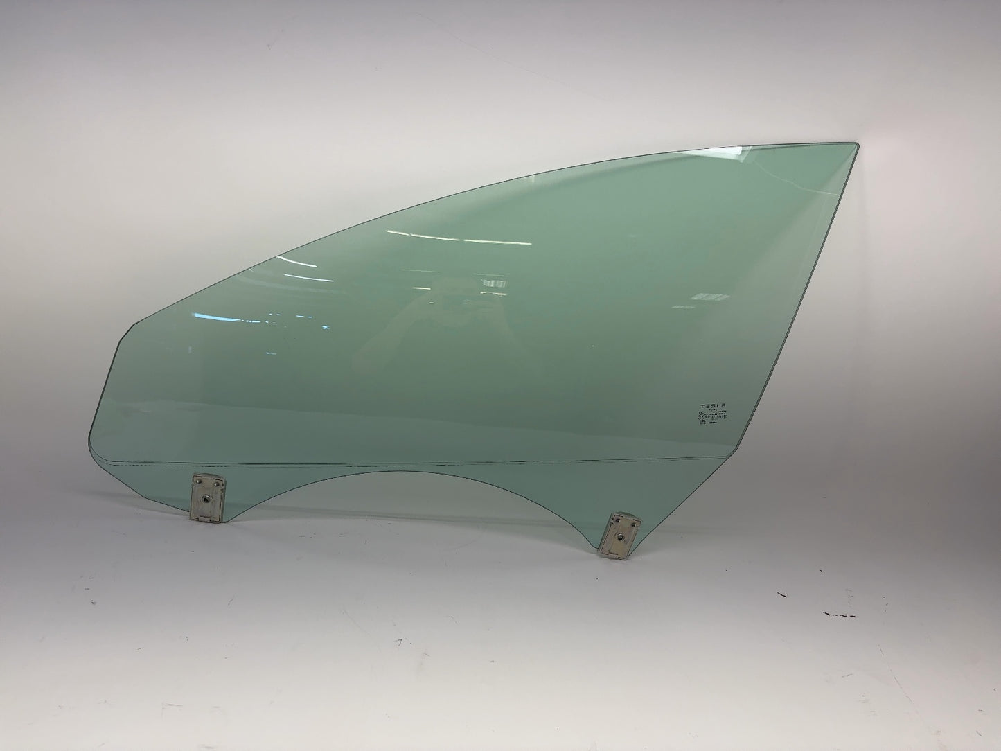 2024-2025 Tesla Model 3 Highland Front Left Door Glass Laminated 1768719-00-D