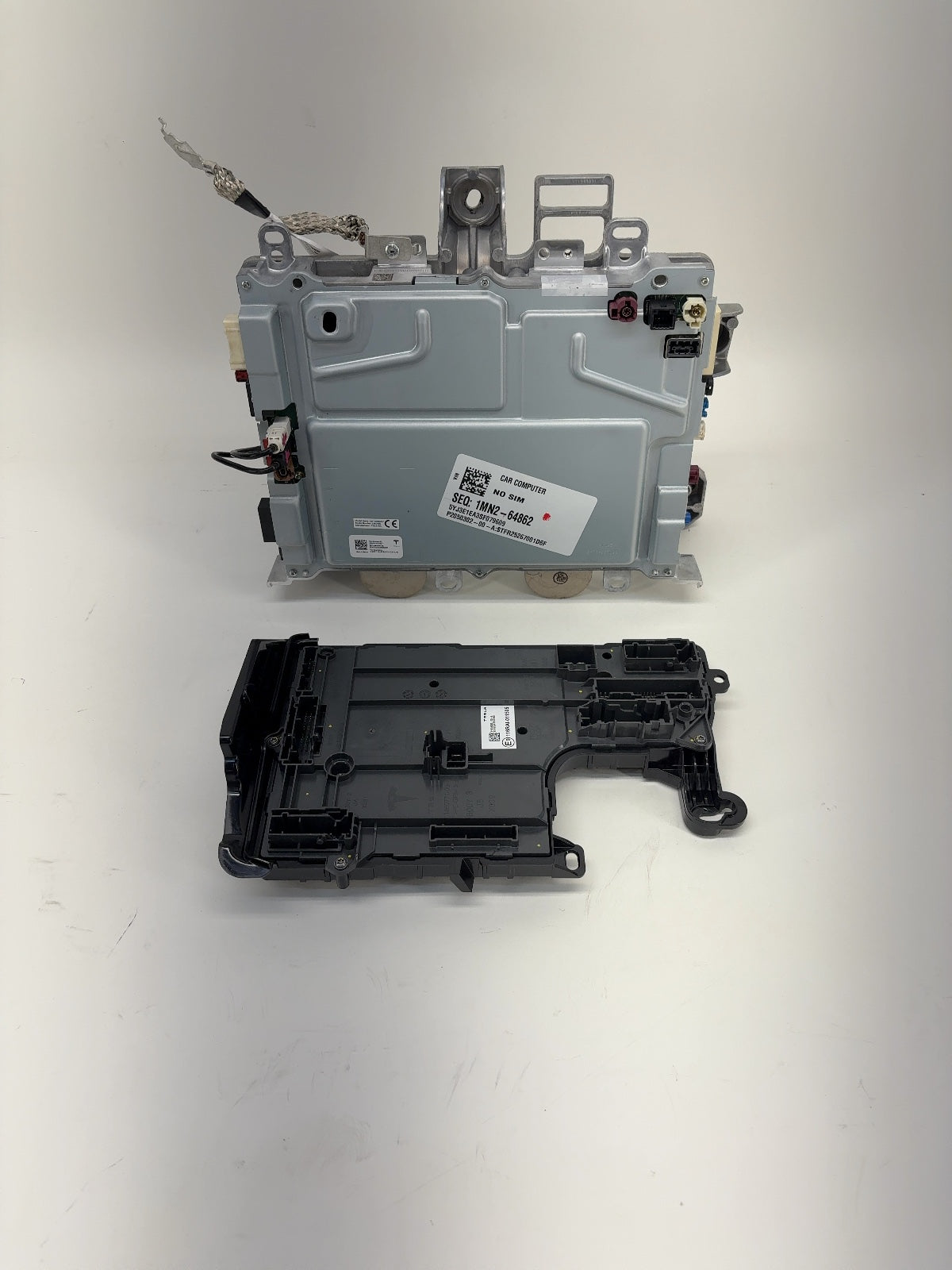 2025 Tesla Model 3 Highland Car Computer With Vc Left Controller 2001418-00-F