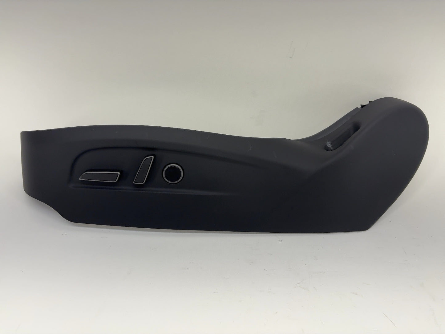 2025 Tesla Model 3 Highland Left Seat Trim With Buttons 2002256-00-D