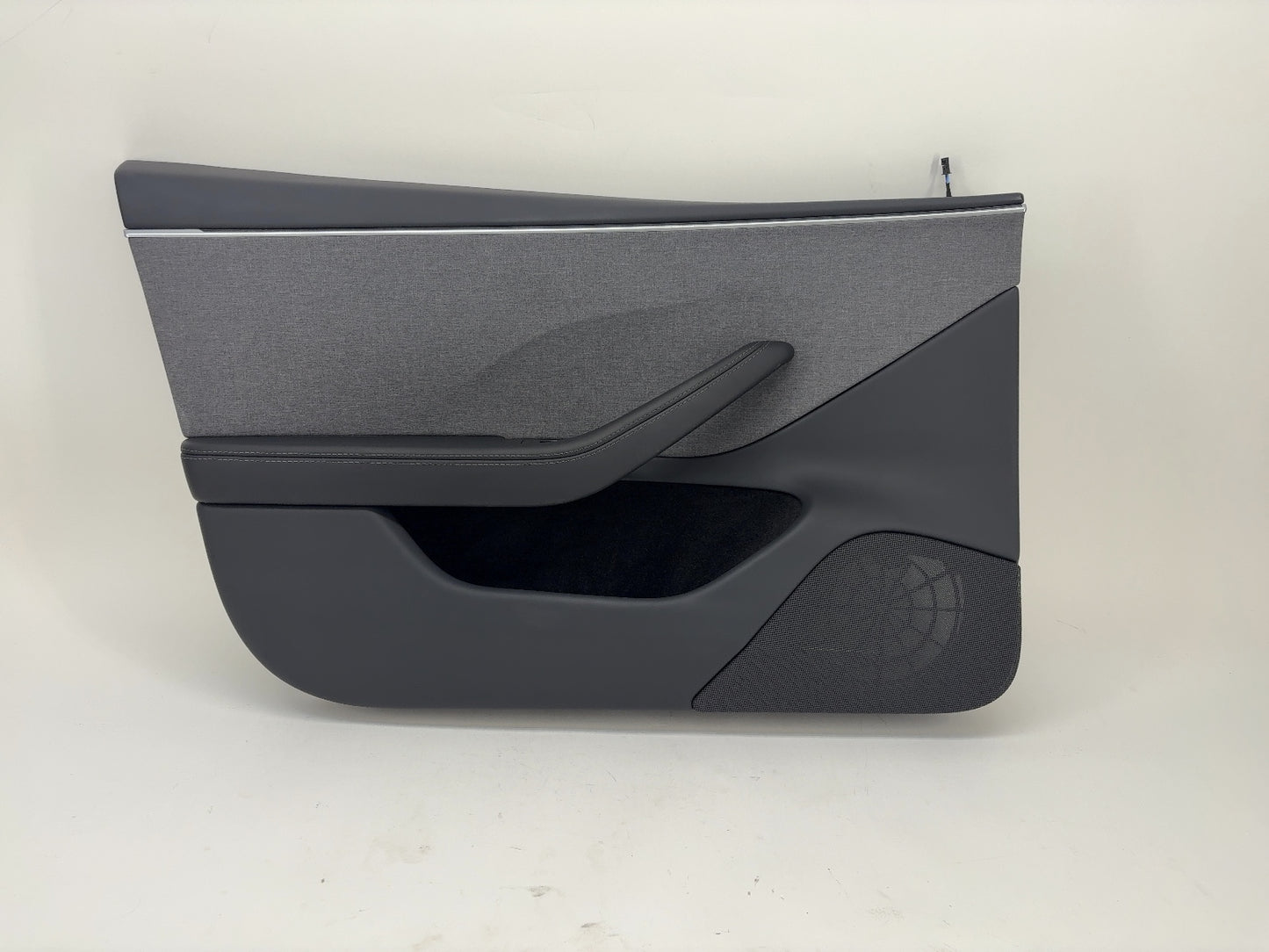 2025 Tesla Model 3 Highland Front Left Door Panel 1776730-20-E