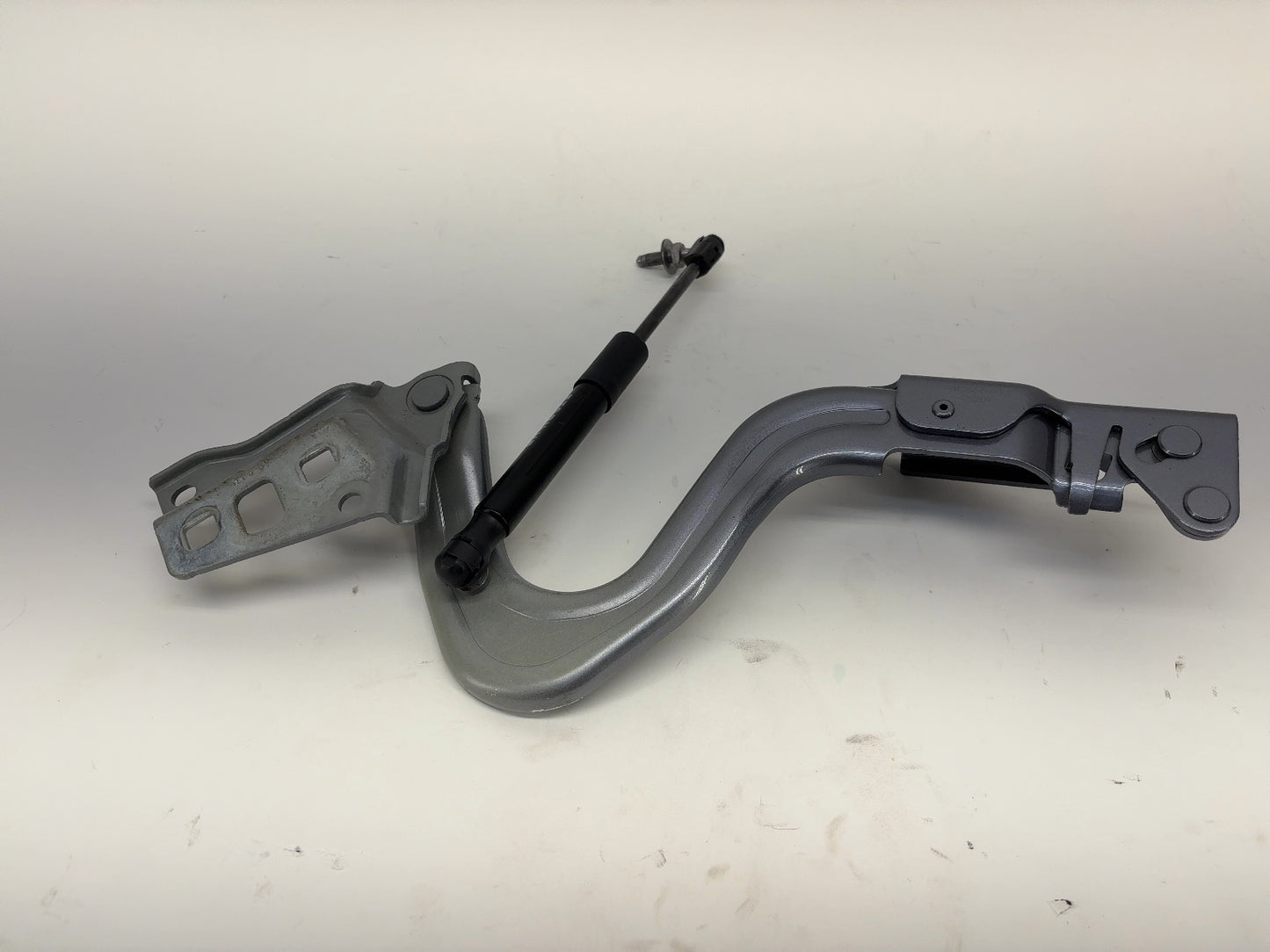 2026 Tesla Model Y Juniper Hood Hinge Right 1943664-00-E