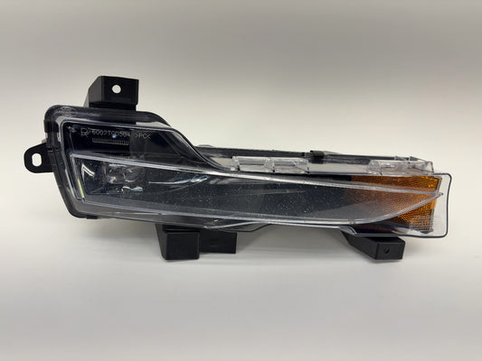 2021-2023 Tesla Model 3 Right Passenger Fog Lamp 1077392-00-F