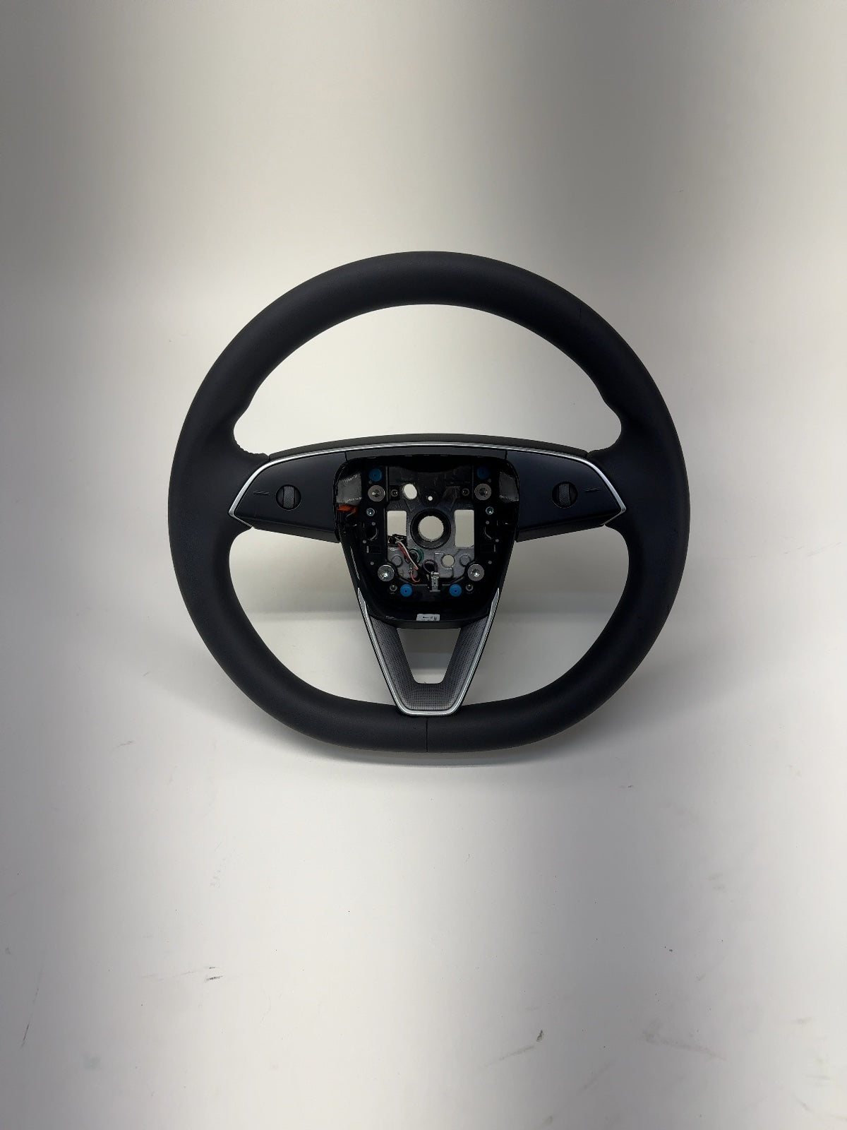 2025 Tesla Model 3 Highland Steering Wheel Pur Leather 1735339-00-G