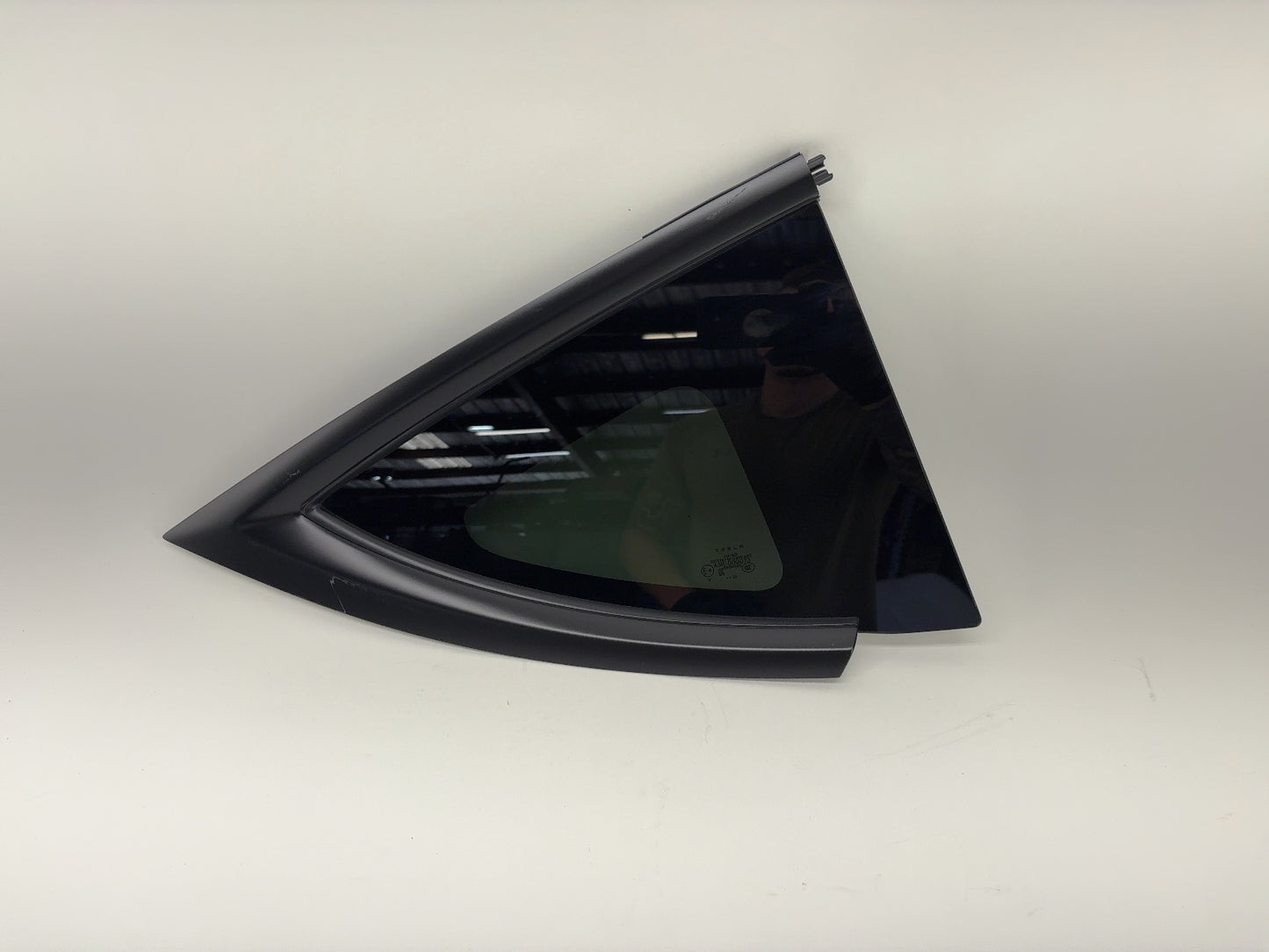 2026 Tesla Model Y Juniper Right Quarter Glass 1918868-21-C