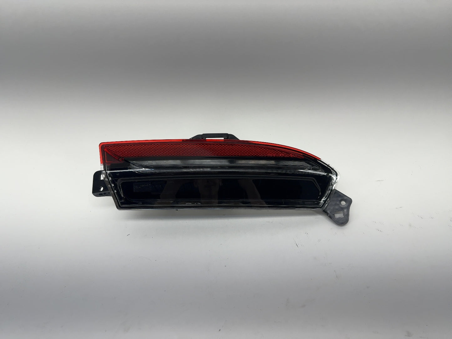 2025 Tesla Model 3 Highland Rear Bumper Right Light 1712514-00-E