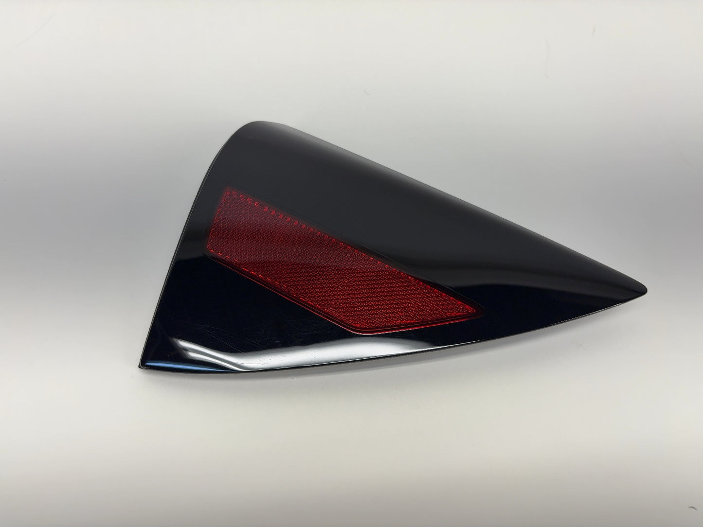 2025-2026 Tesla Model 3 Highland Right Quarter Reflector 1715105-30-A