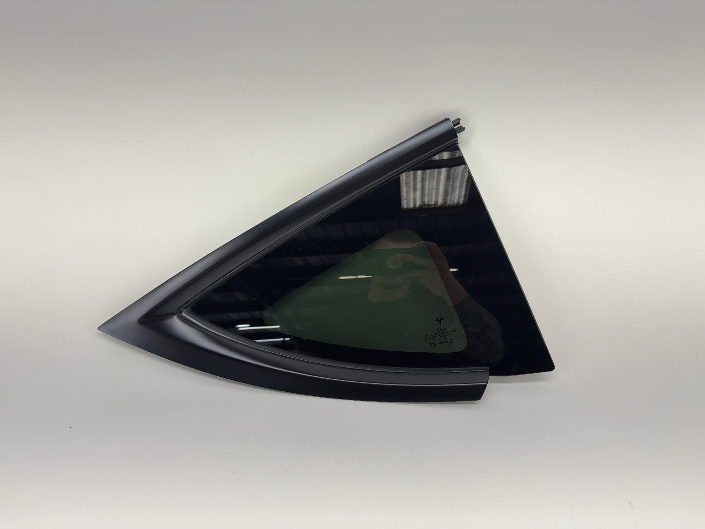 2021-2023 Tesla Model Y Right Quarter Glass 1495741-99-H