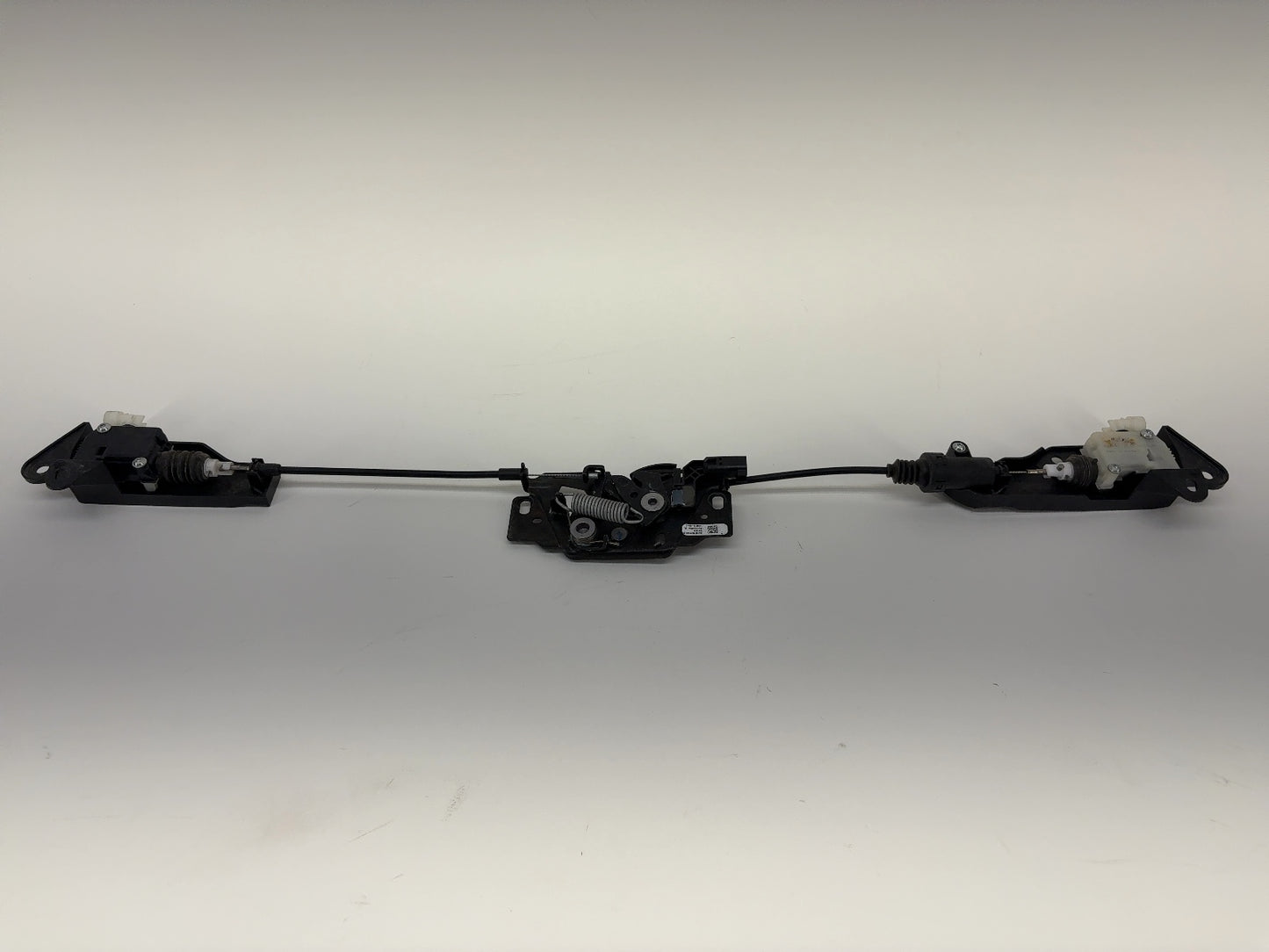 2018 Tesla Model 3 Hood Latch With Actuators 1033011-00-E
