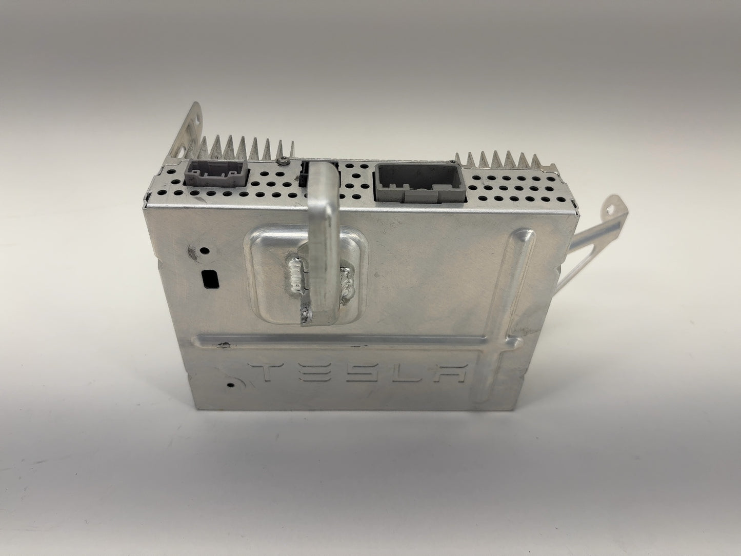 2018 Tesla Model 3 Audio Amplifier External 1079748-00-D