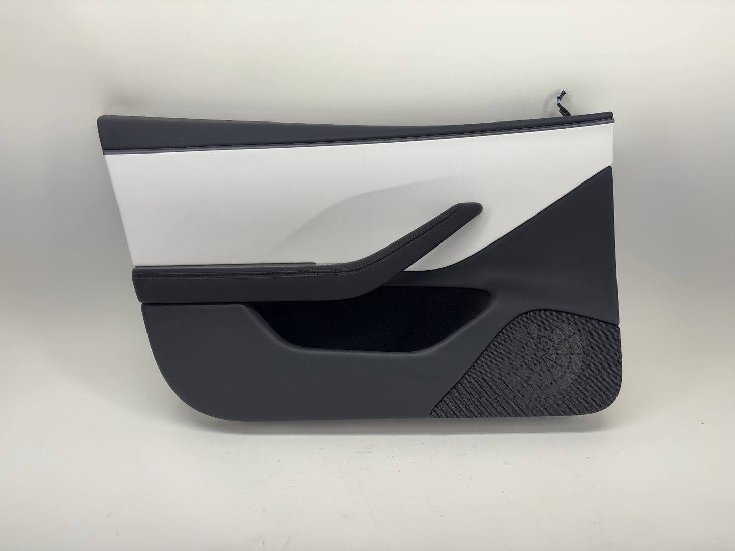 2026 Tesla Model 3 Highland Door Trim Front Left 1776732-20-F